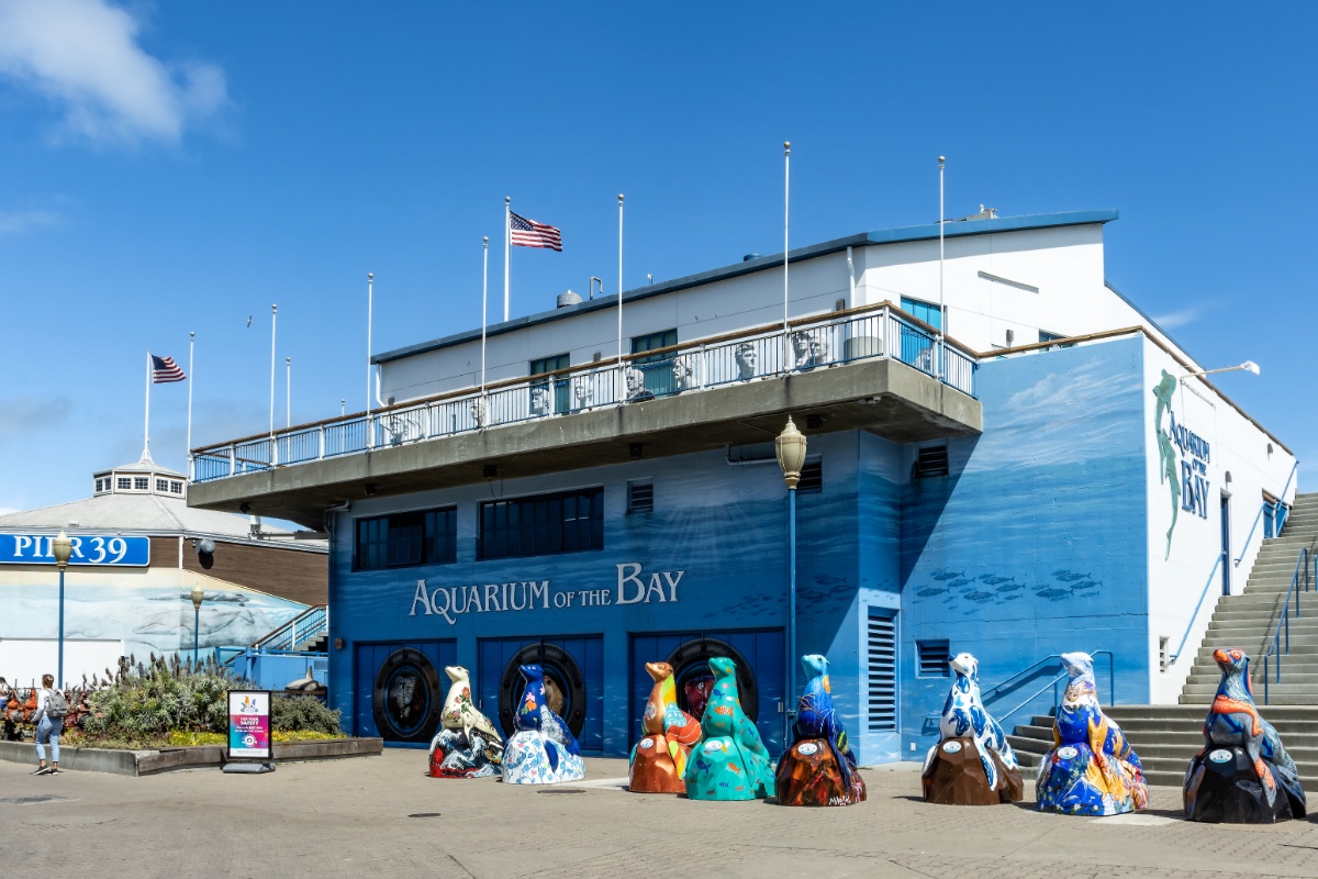Front of Aquarium of the Bay building